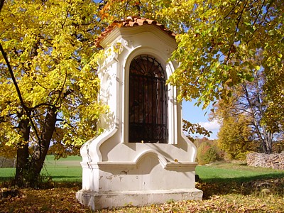 Kaple v Brandl�n� - Vzpov�� man�elky V�clava IV. sv. Janu Nepomuck�mu